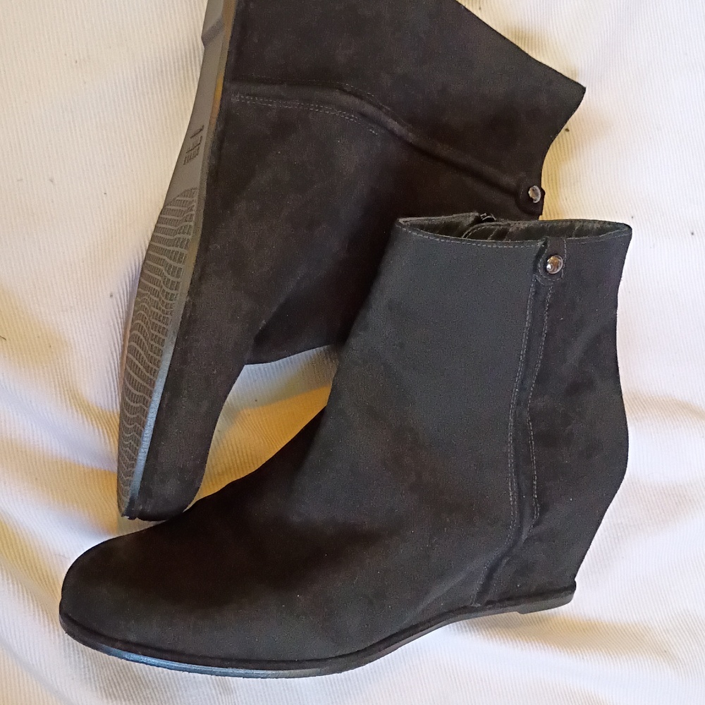 Stuart Weitzman Sidetrack Black Suede Wedge Ankle Boot